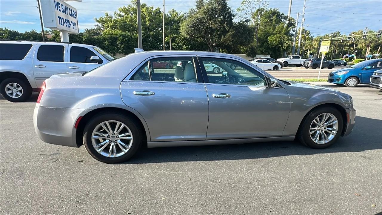 Chrysler 300  2015