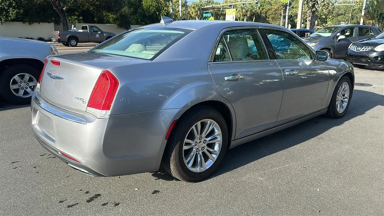 Chrysler 300  2015