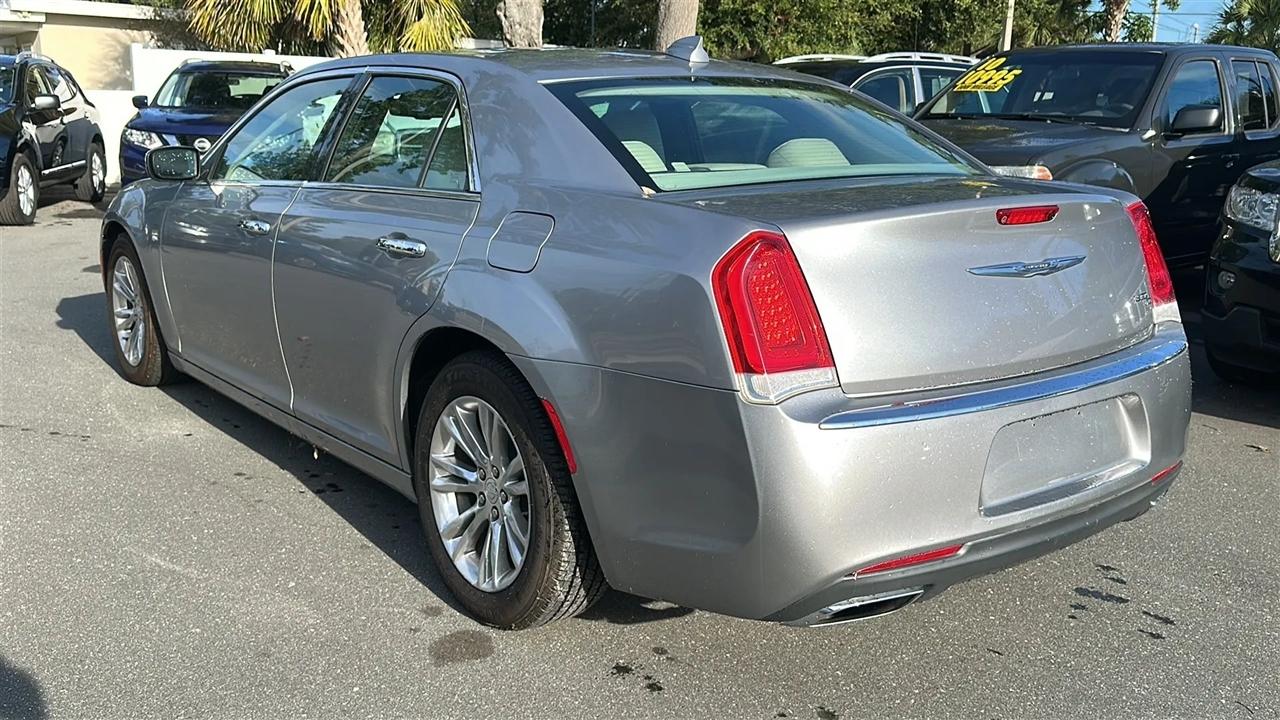 Chrysler 300  2015