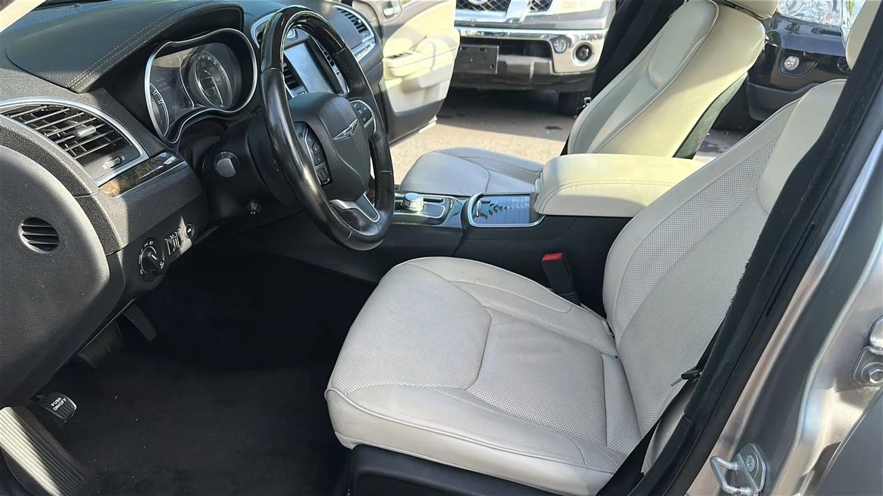 Chrysler 300  2015