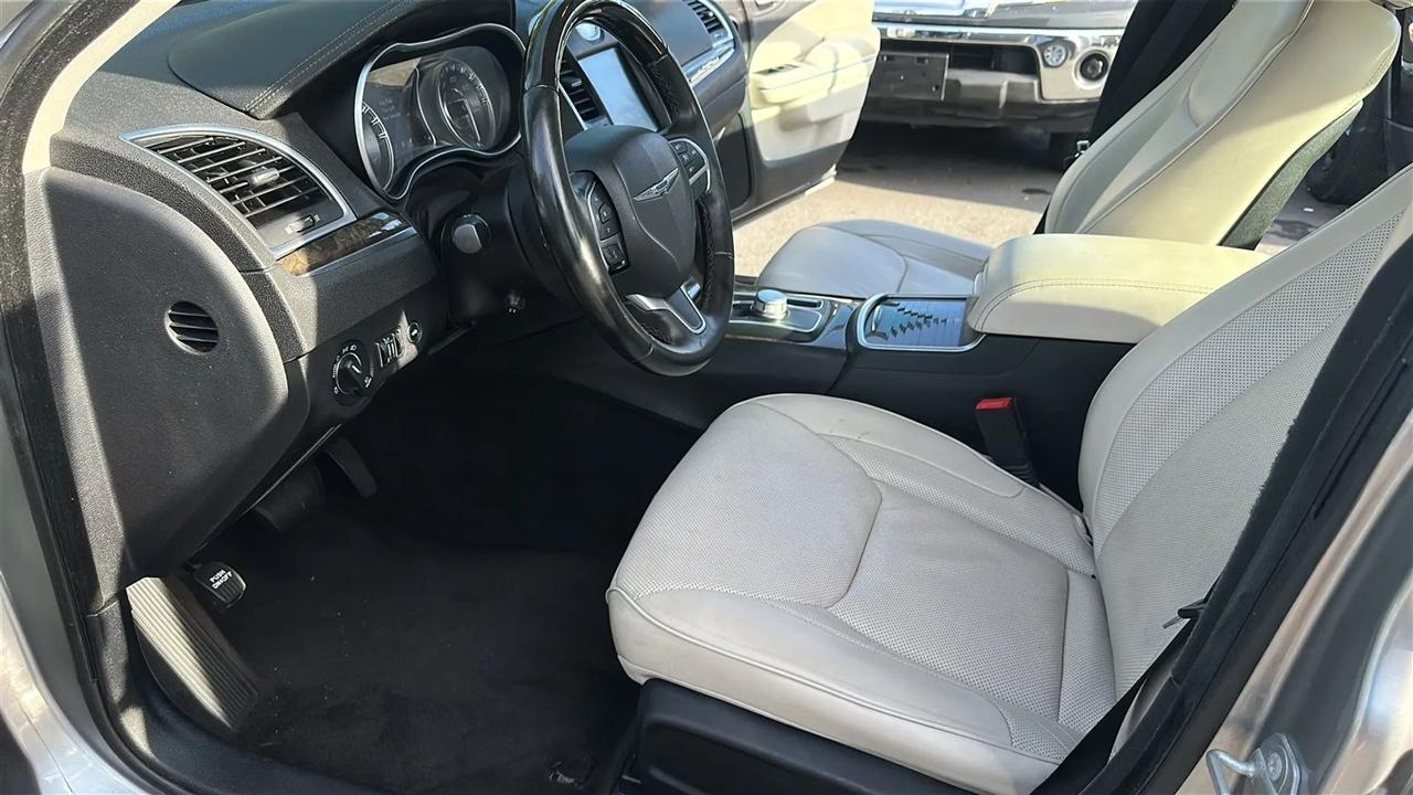 Chrysler 300  2015