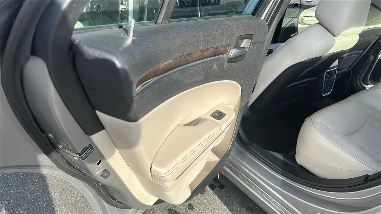 Chrysler 300  2015