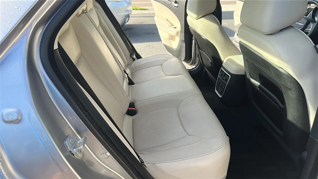 Chrysler 300  2015
