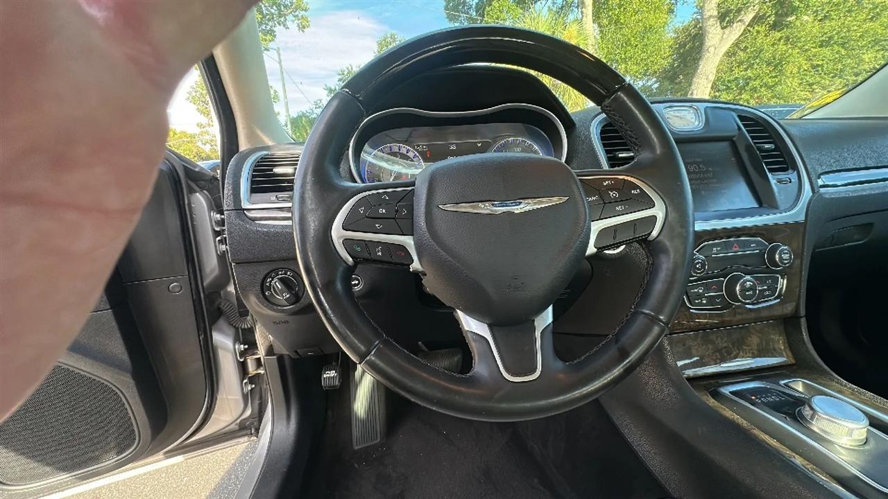 Chrysler 300  2015