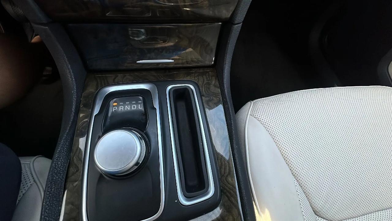 Chrysler 300  2015