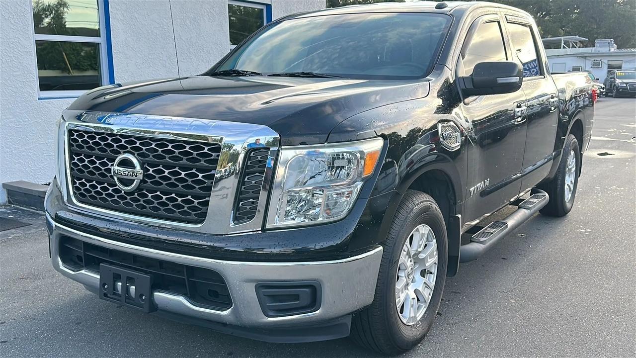 Nissan Titan  2017