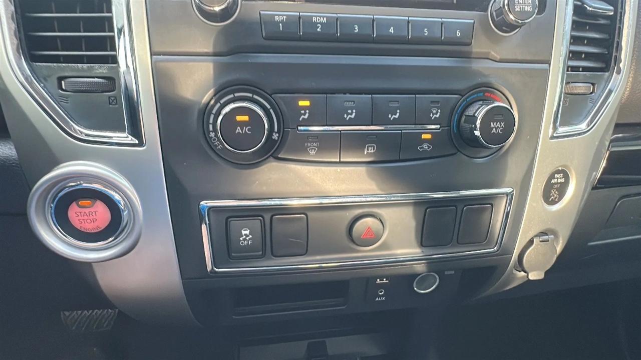 Nissan Titan  2017