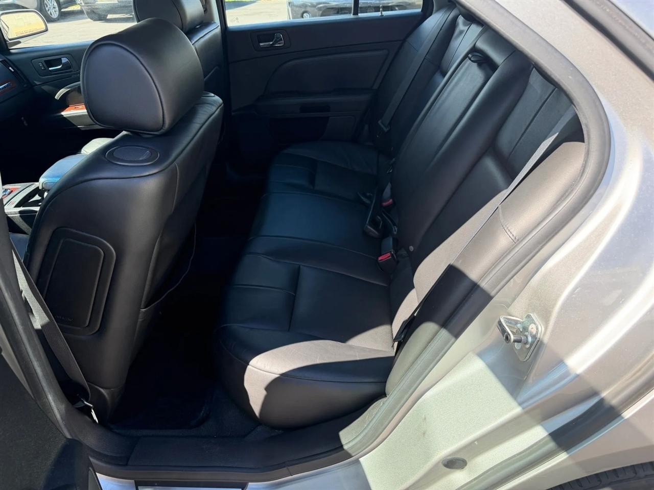 Cadillac STS  2007