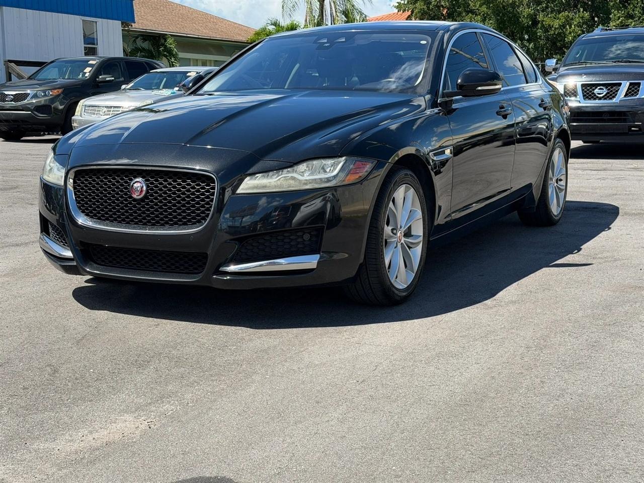 Jaguar XF  2018