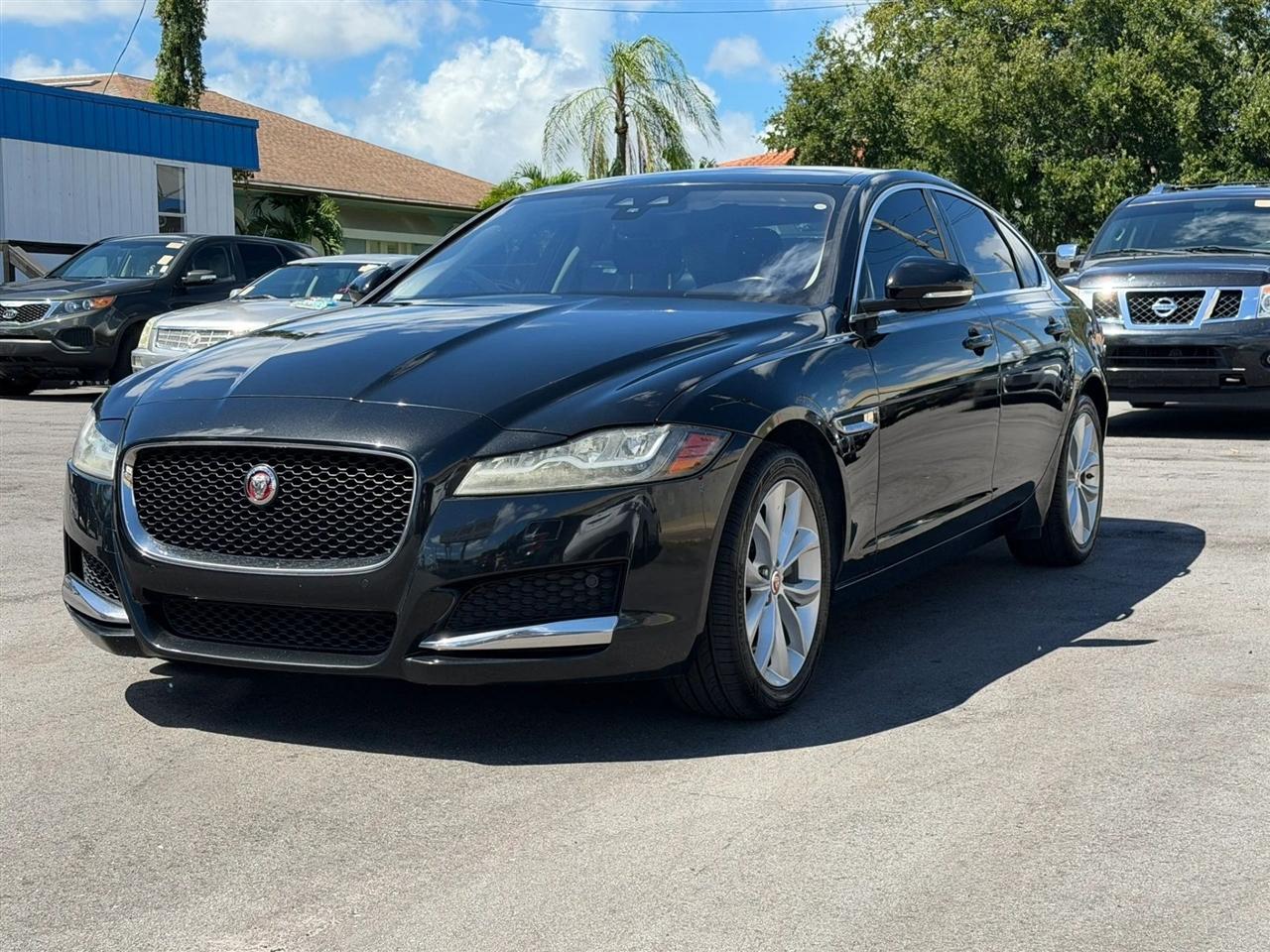 Jaguar XF  2018