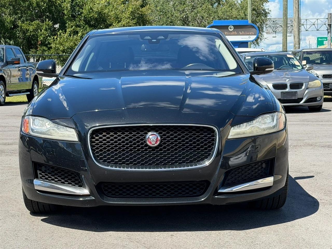 Jaguar XF  2018