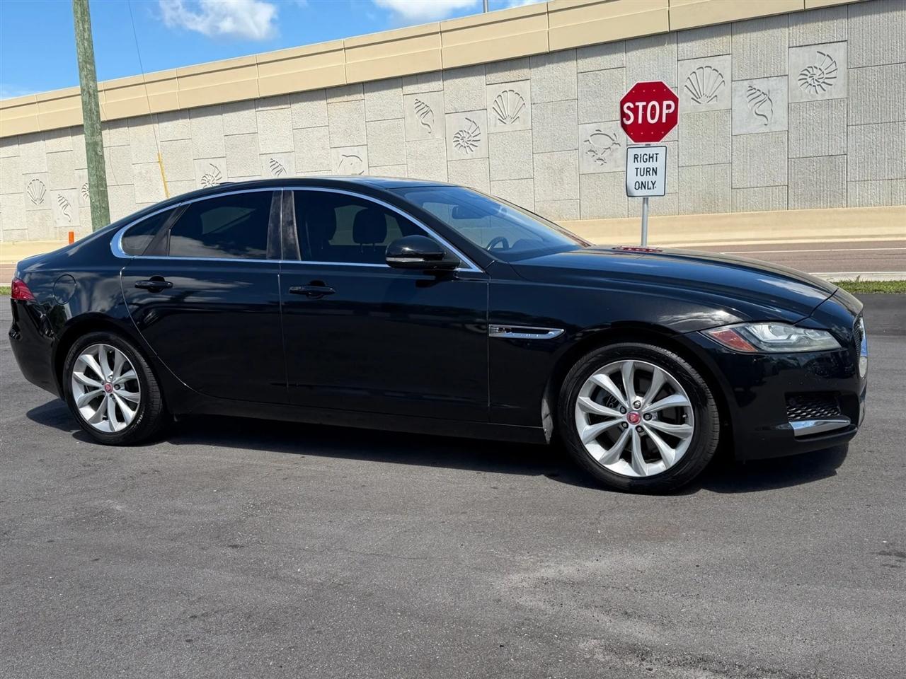 Jaguar XF  2018