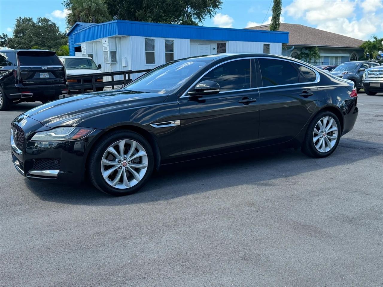Jaguar XF  2018