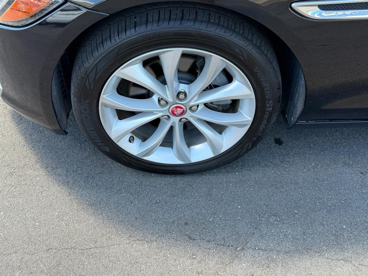 Jaguar XF  2018