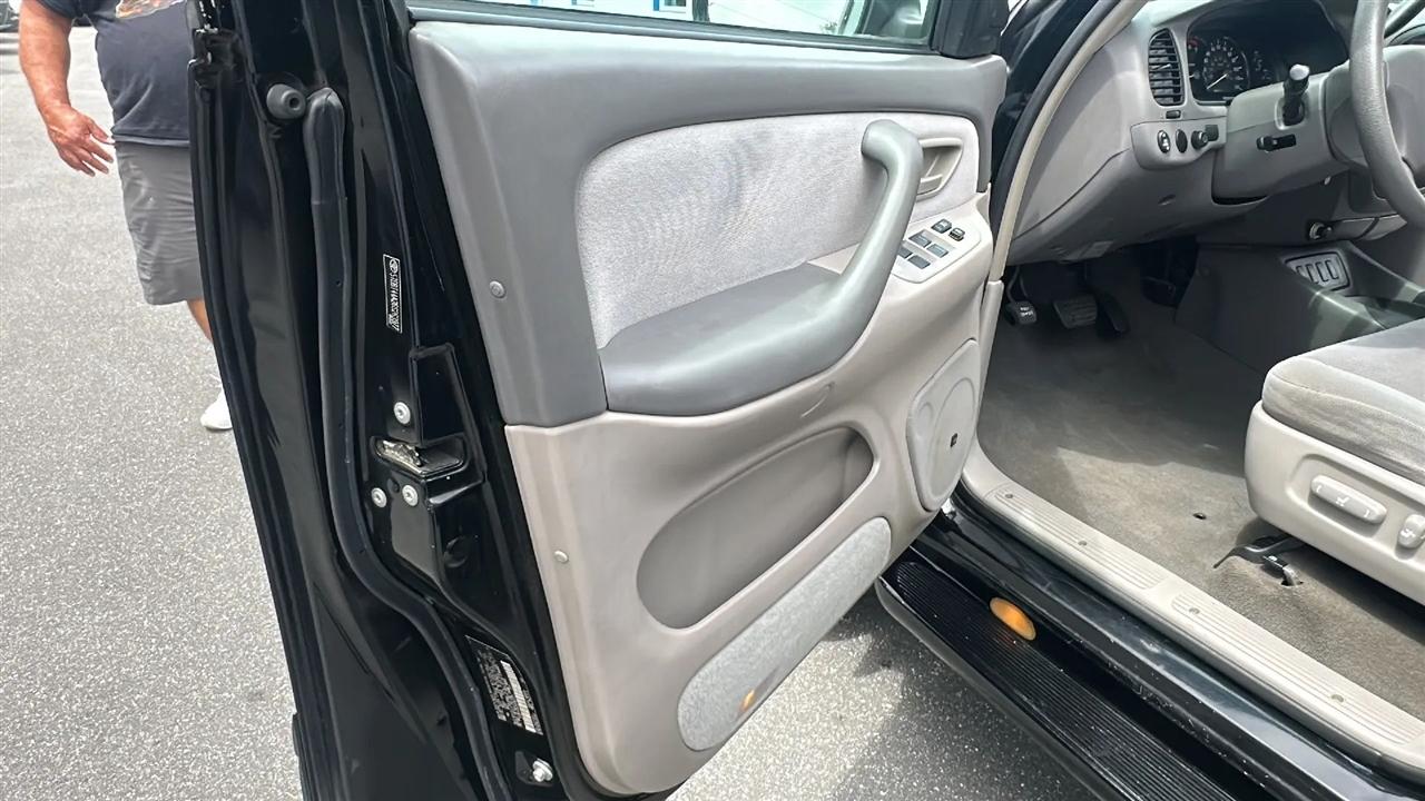 Toyota Sequoia  2006