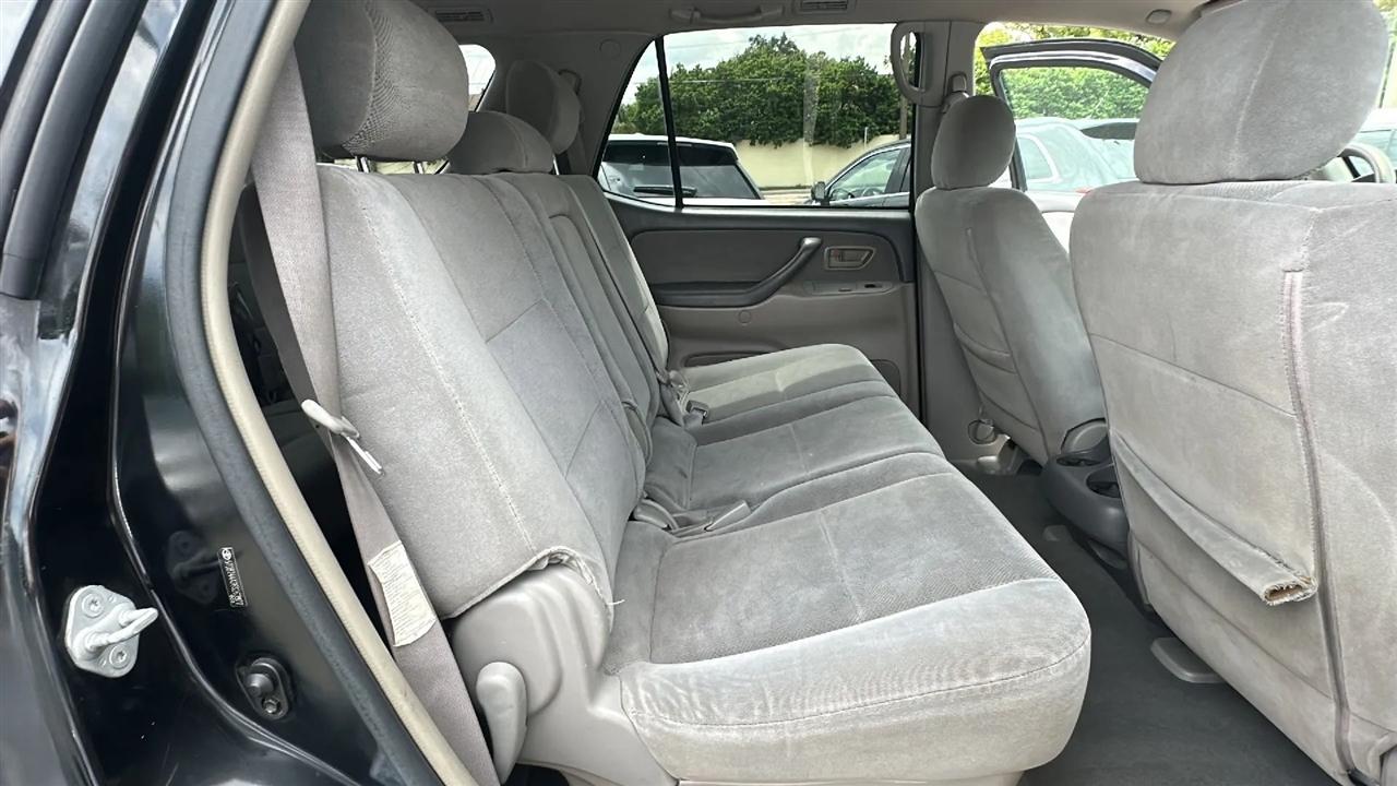 Toyota Sequoia  2006
