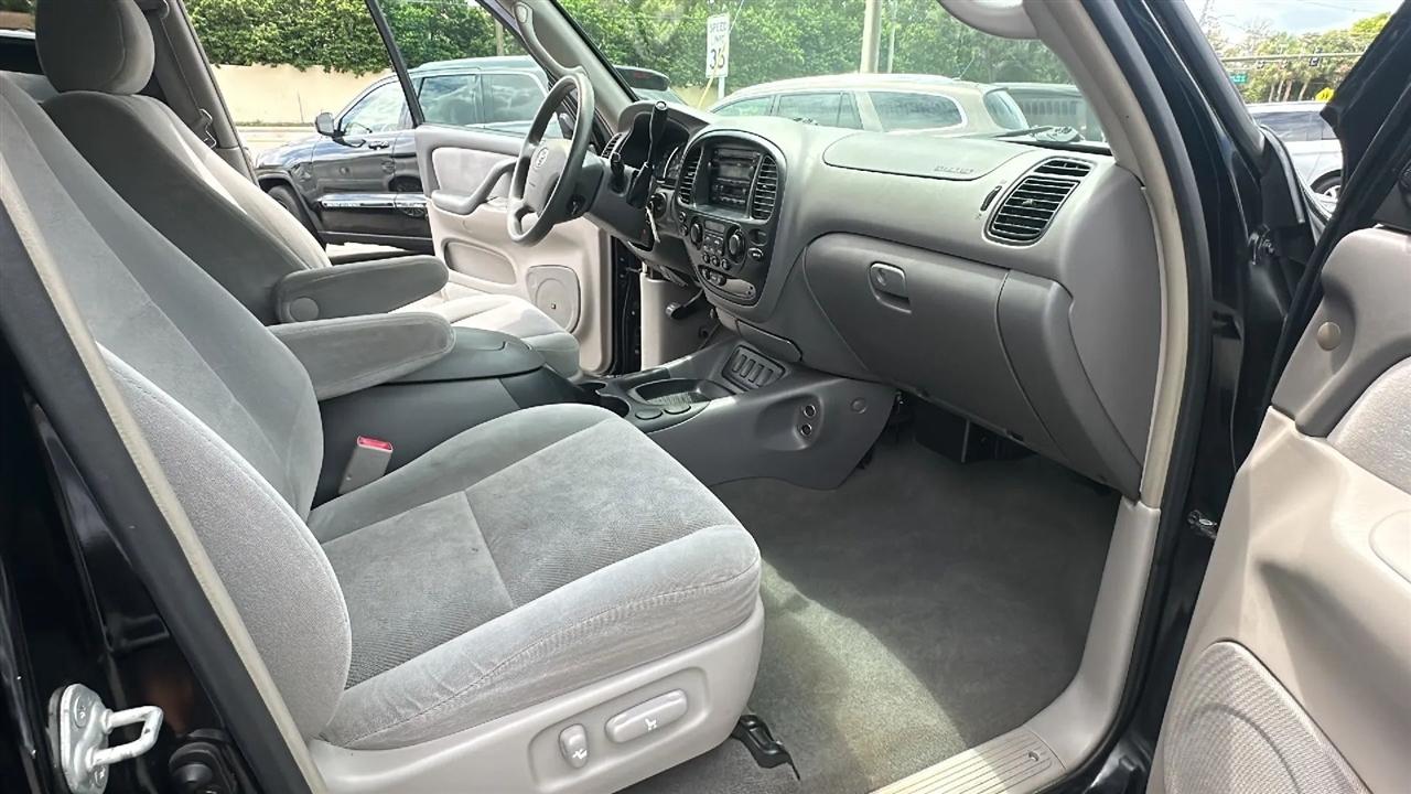 Toyota Sequoia  2006