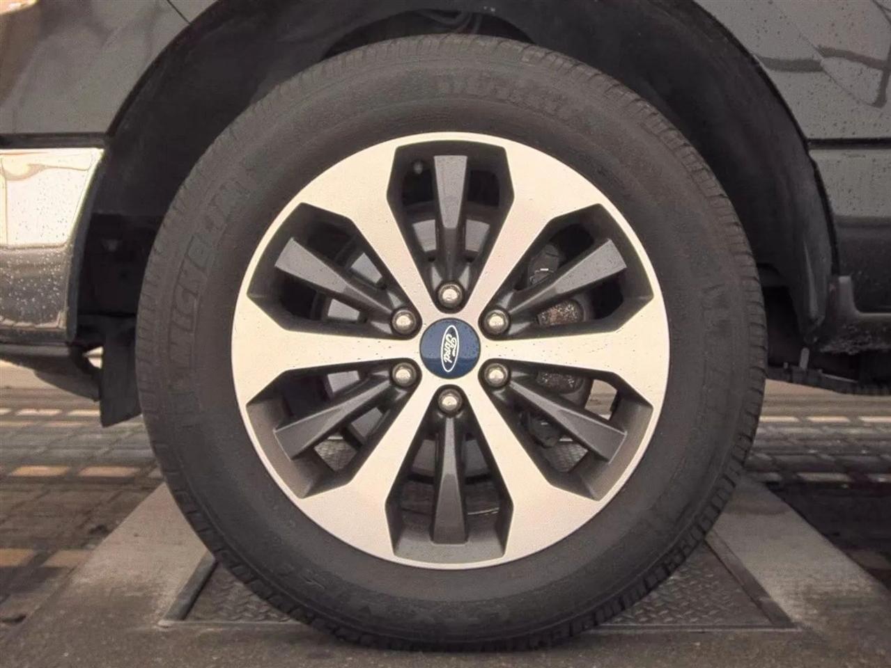 Ford F-150  2010