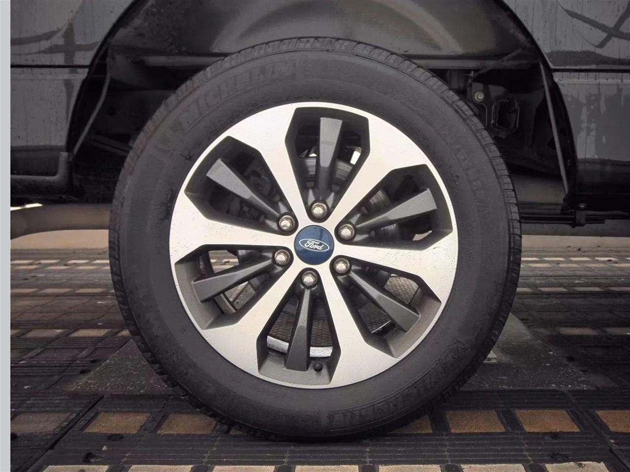 Ford F-150  2010