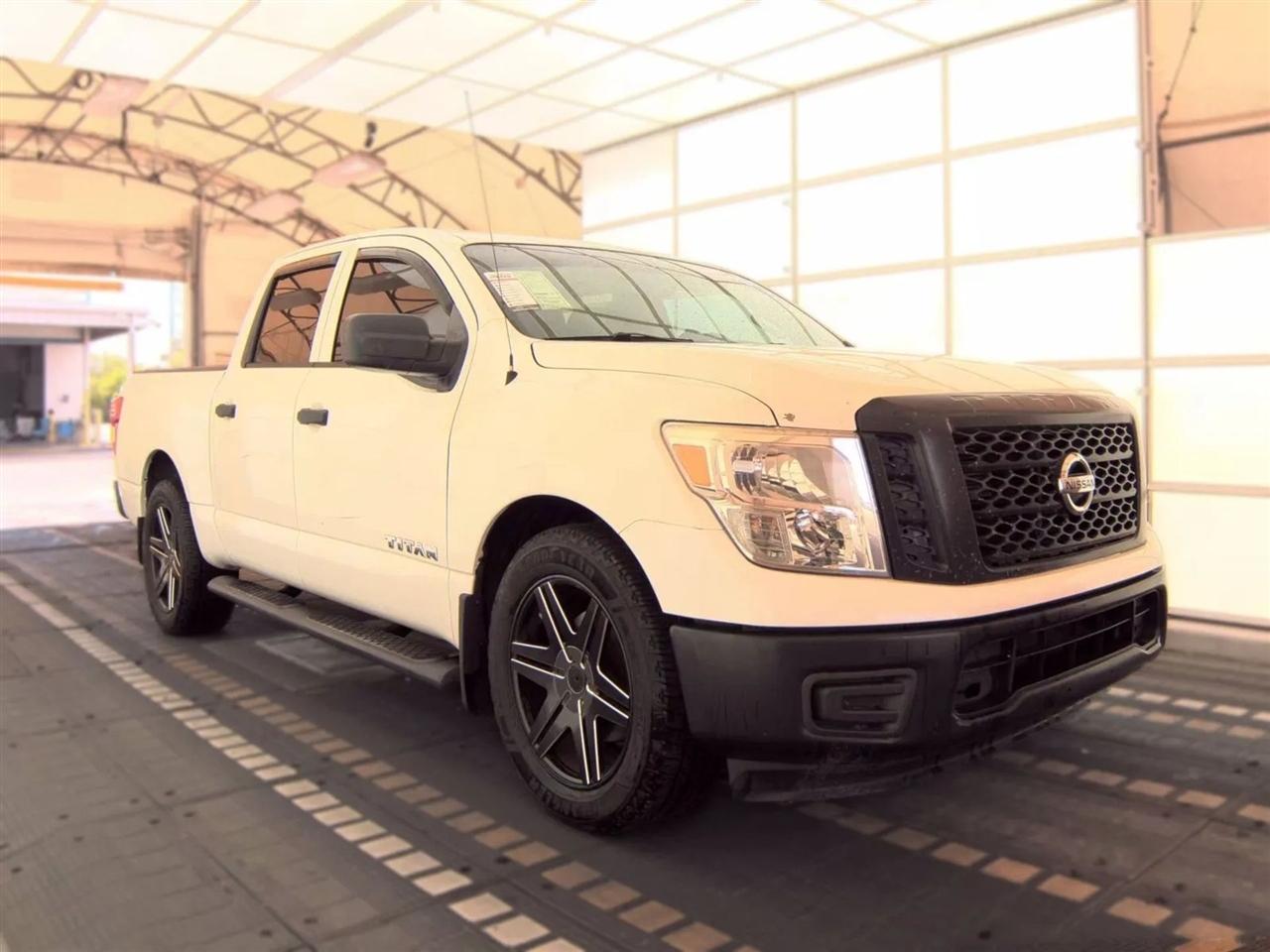 Nissan Titan  2017
