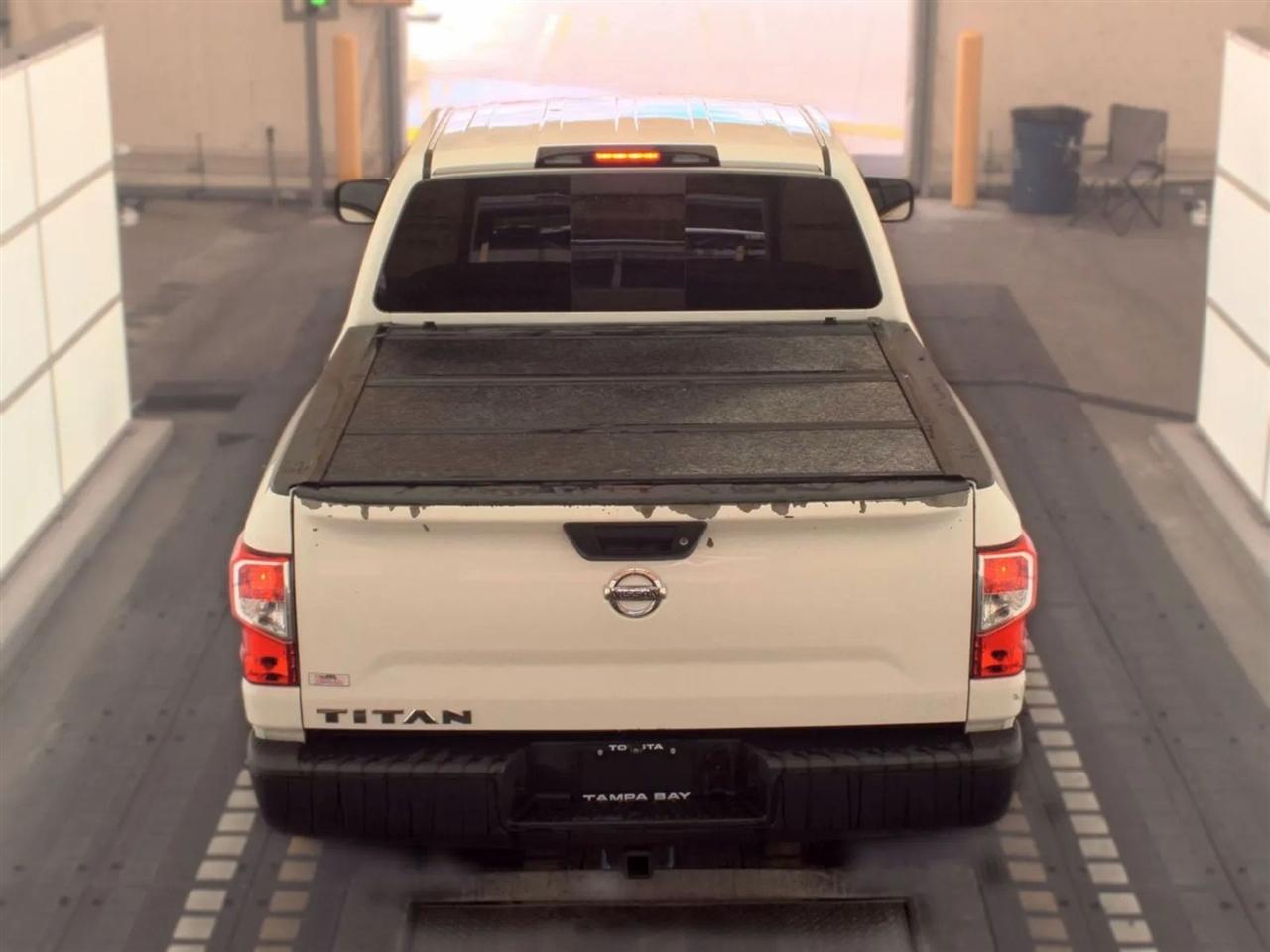 Nissan Titan  2017