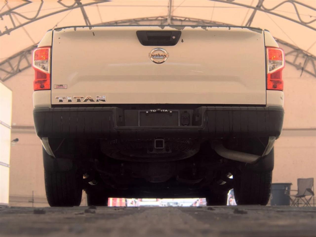 Nissan Titan  2017