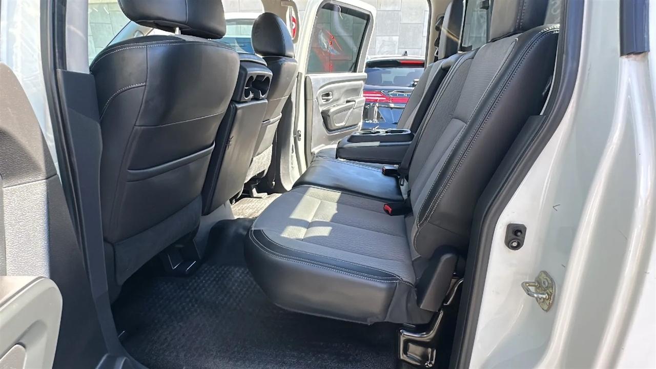 Nissan Titan  2017