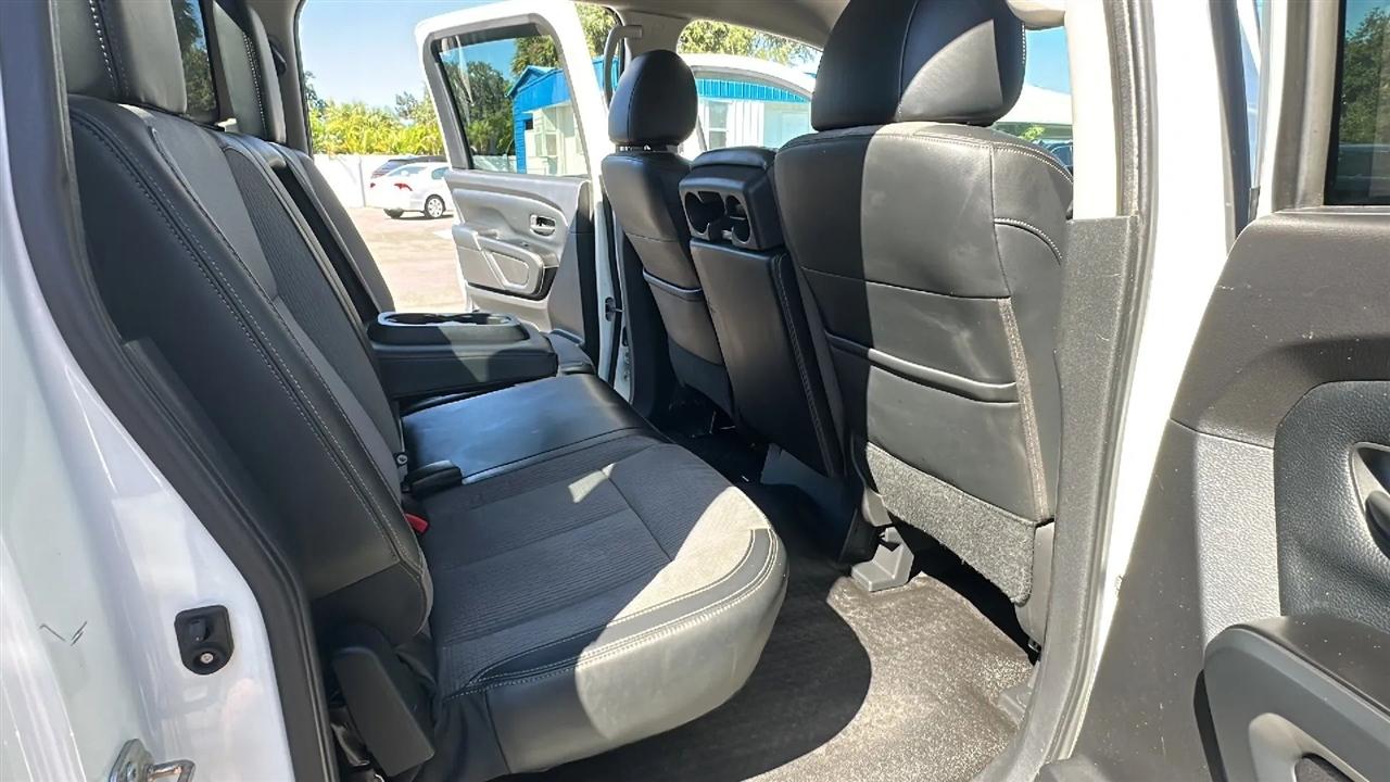 Nissan Titan  2017