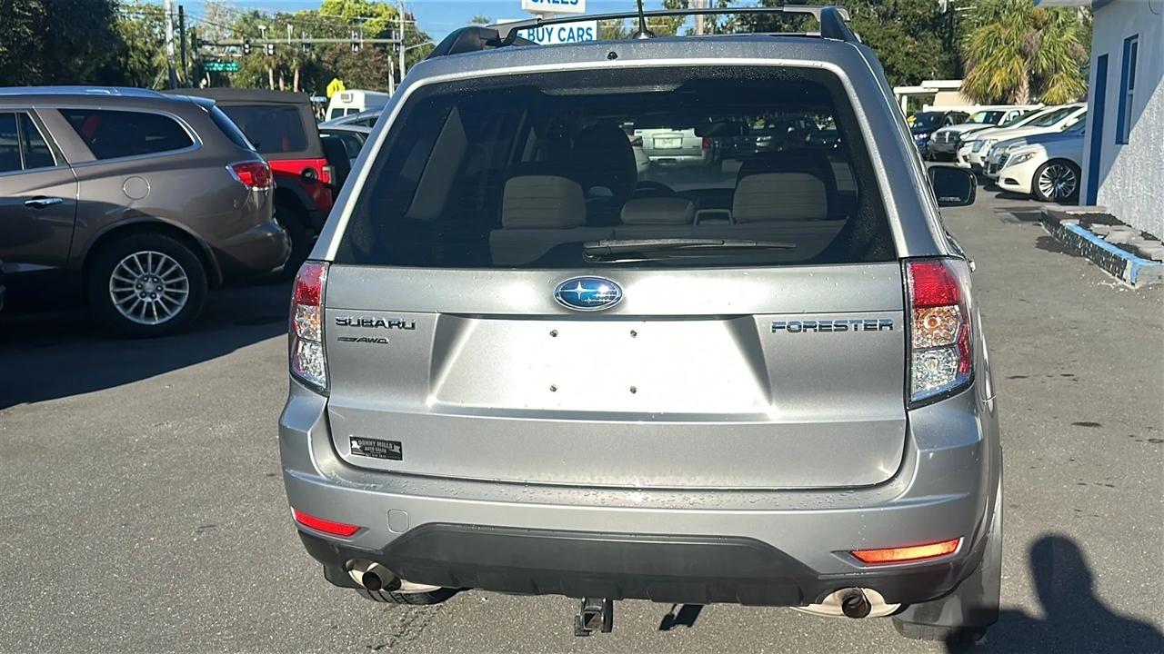 Subaru Forester  2011