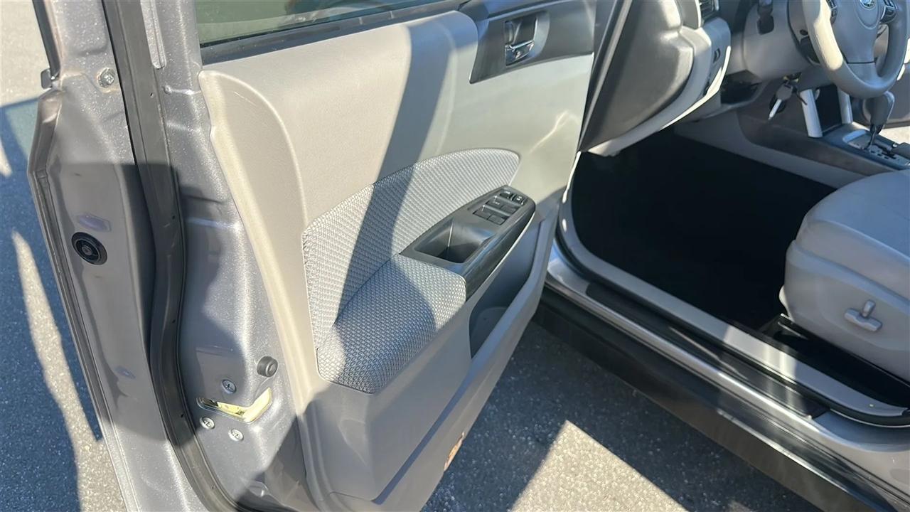 Subaru Forester  2011