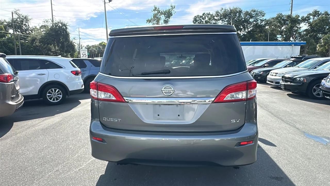 Nissan Quest  2016
