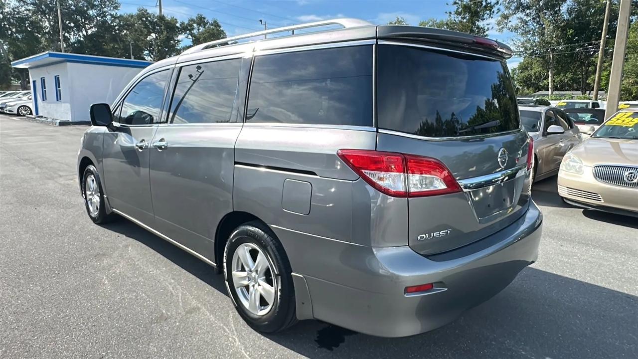Nissan Quest  2016