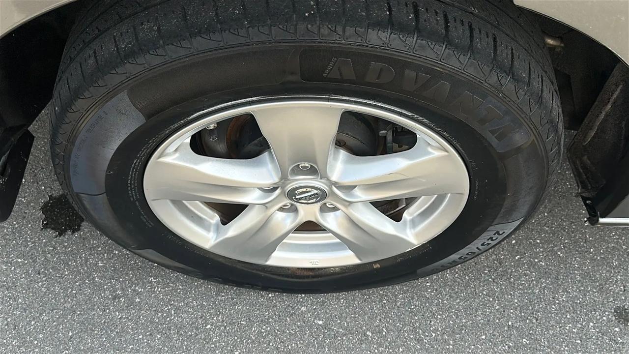 Nissan Quest  2016