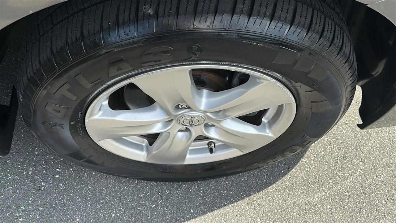 Nissan Quest  2016