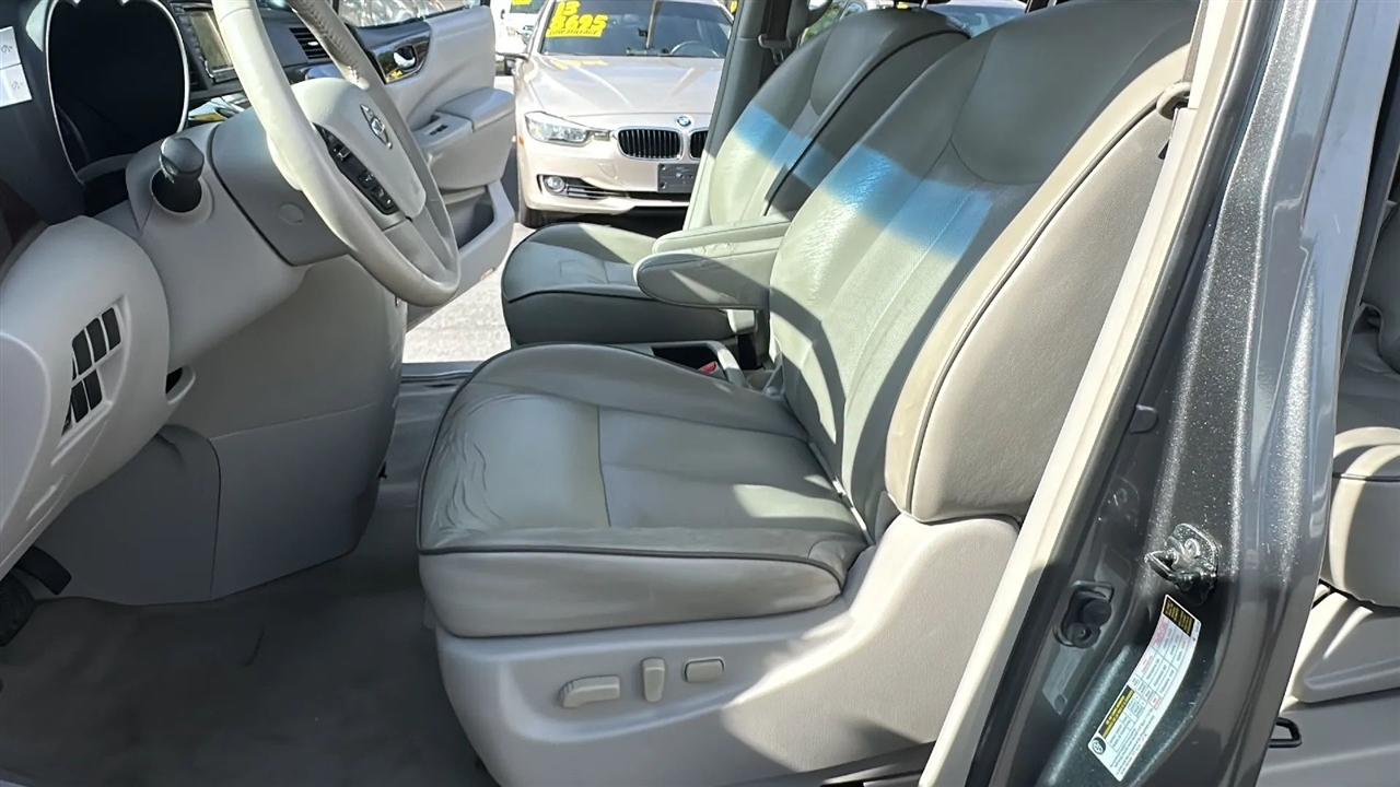 Nissan Quest  2016