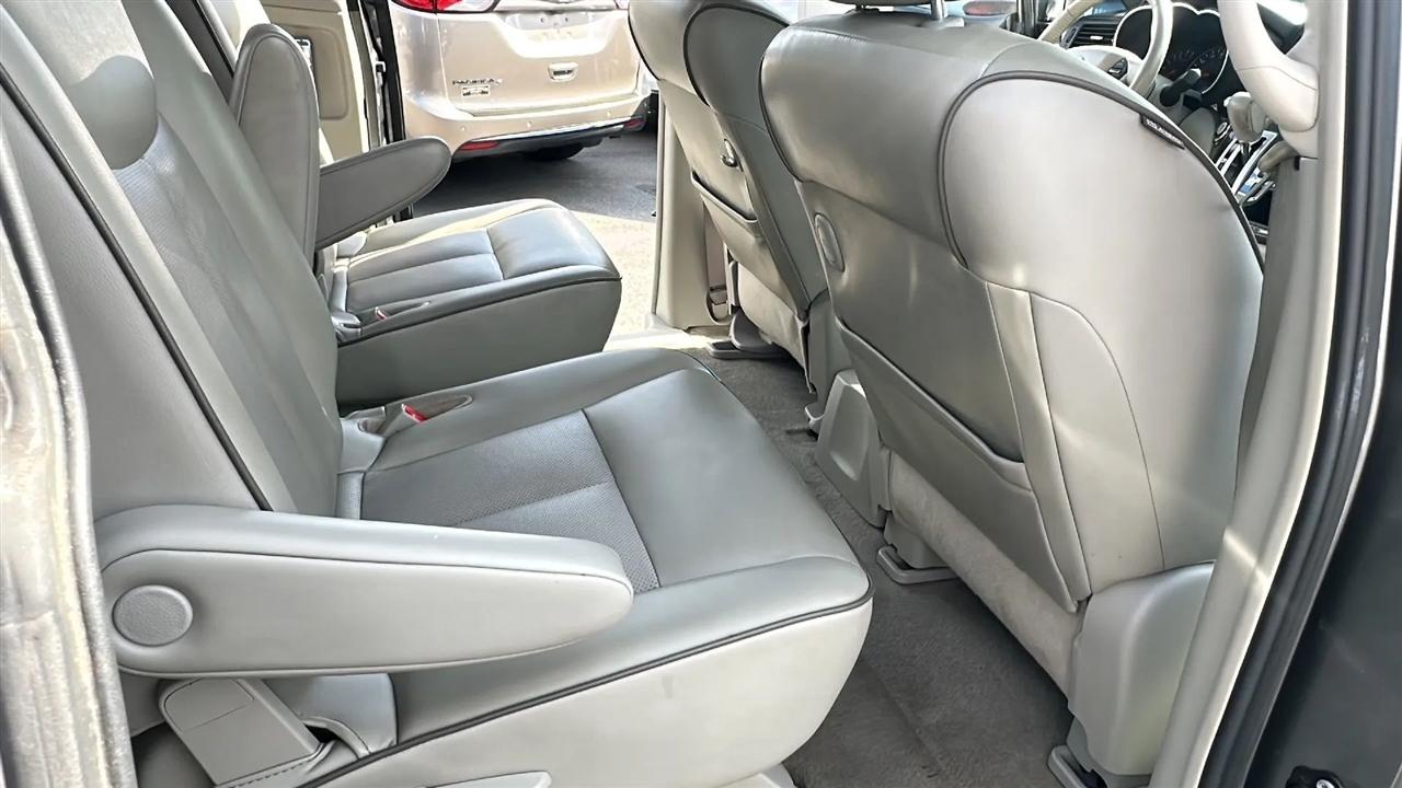 Nissan Quest  2016
