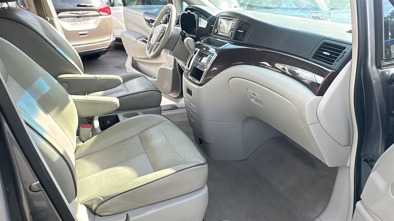 Nissan Quest  2016
