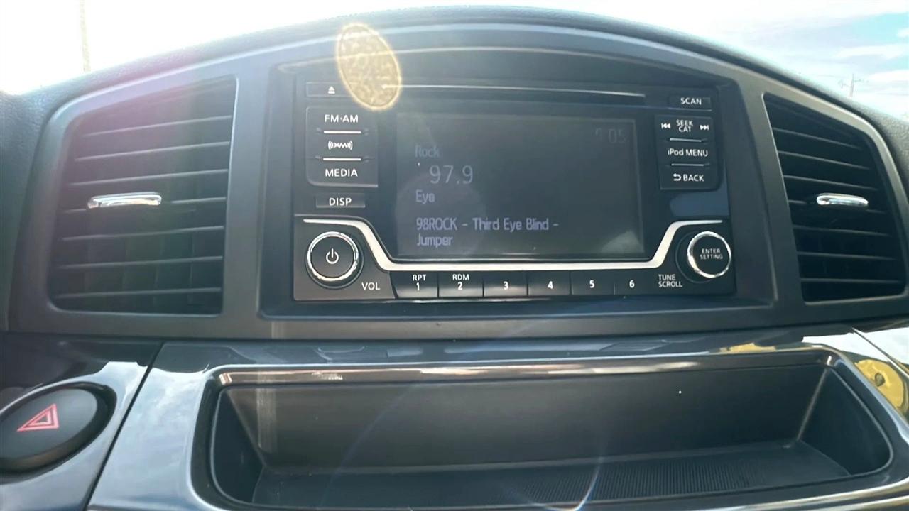 Nissan Quest  2016