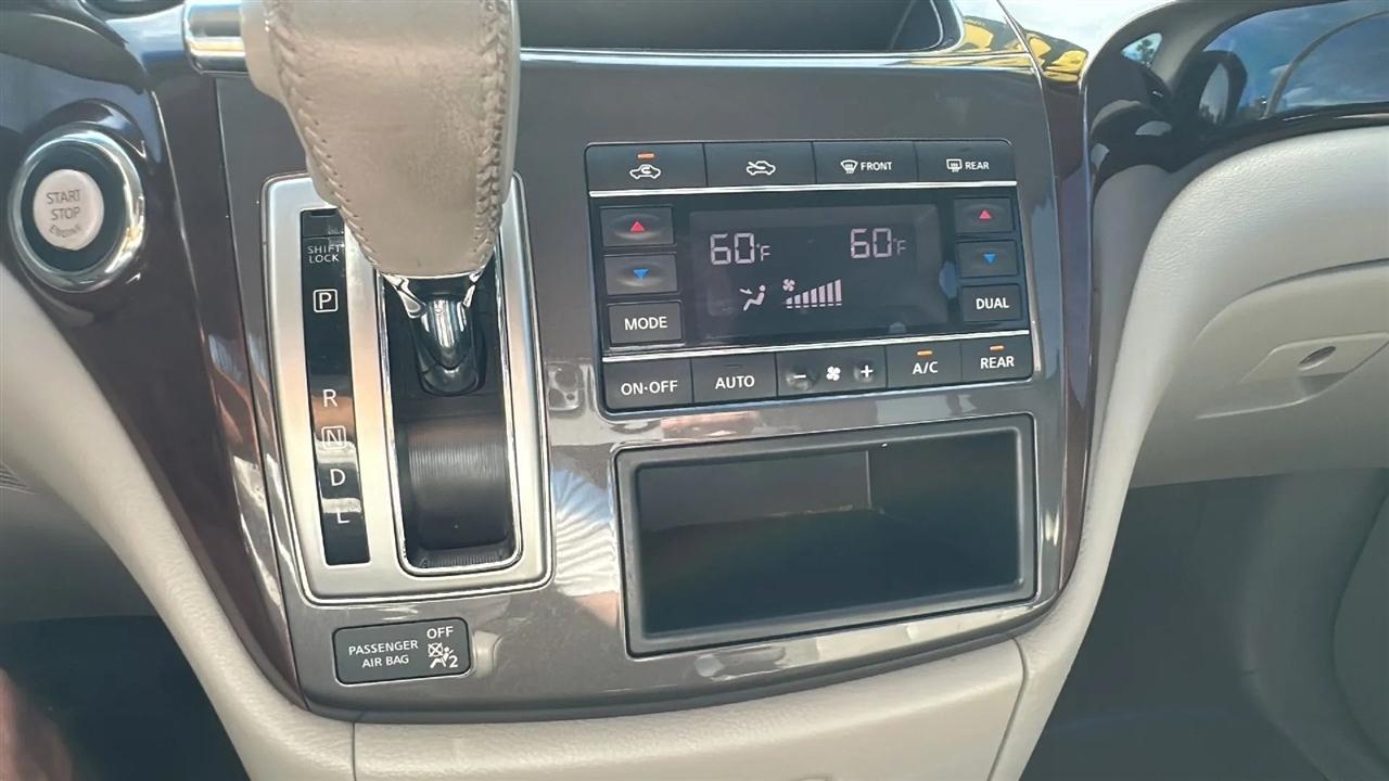 Nissan Quest  2016