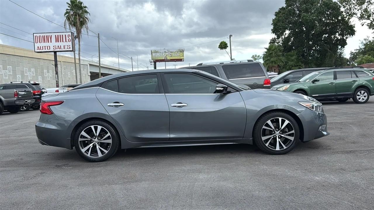 Nissan Maxima  2018