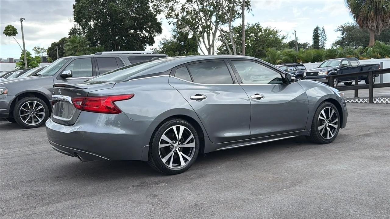 Nissan Maxima  2018
