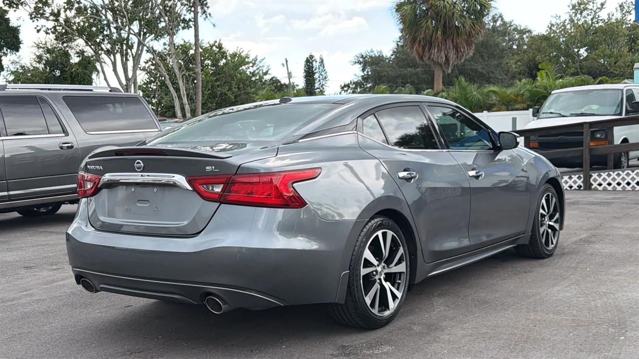 Nissan Maxima  2018