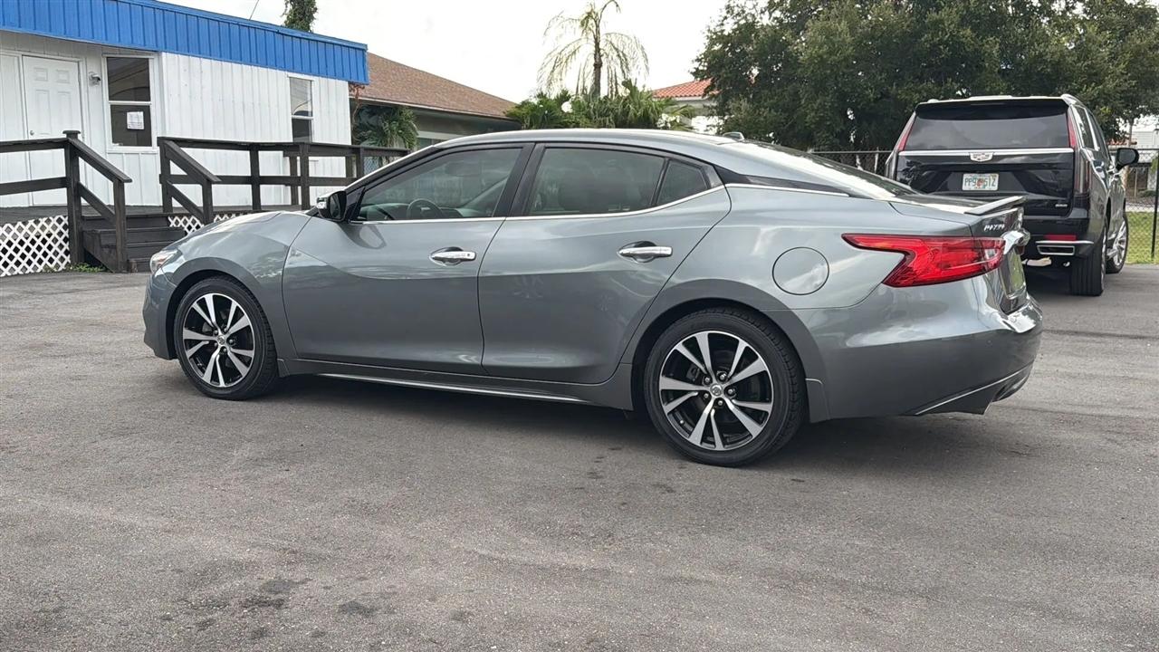 Nissan Maxima  2018