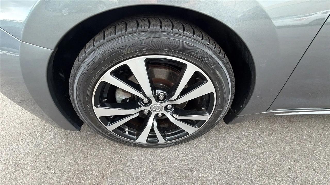 Nissan Maxima  2018