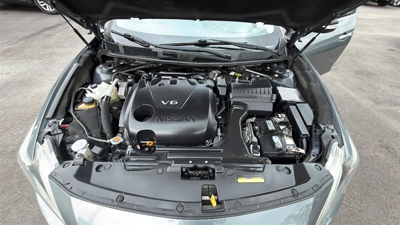 Nissan Maxima  2018