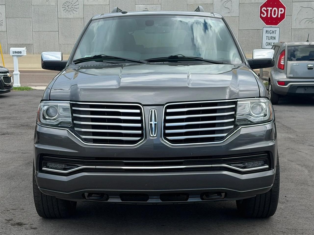 Lincoln Navigator L  2016