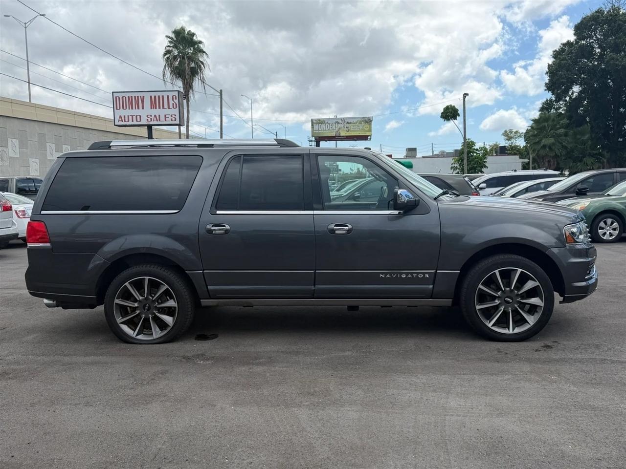 Lincoln Navigator L  2016