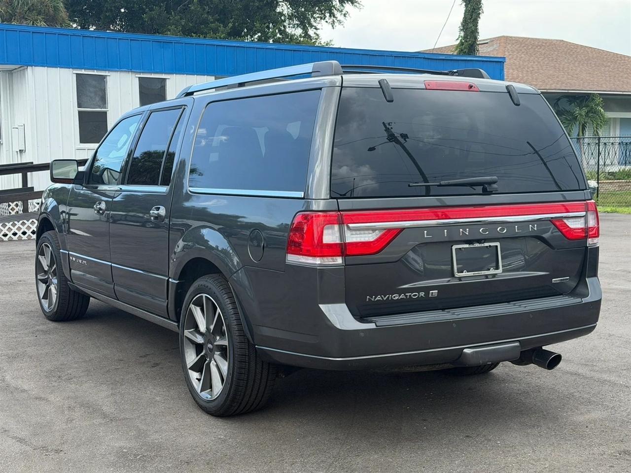 Lincoln Navigator L  2016