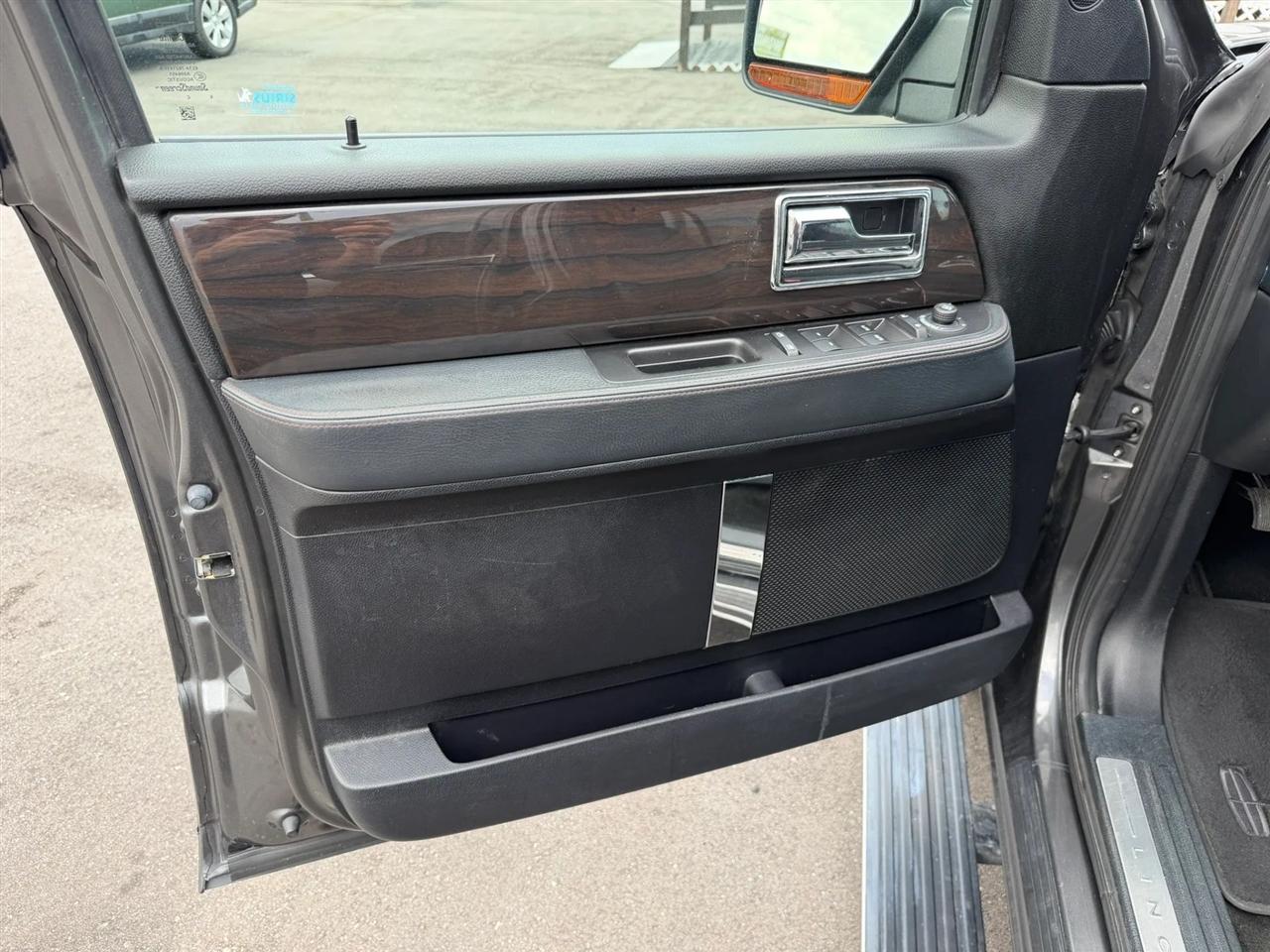 Lincoln Navigator L  2016