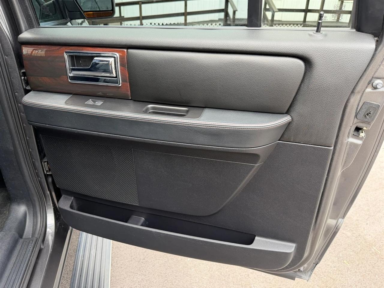 Lincoln Navigator L  2016